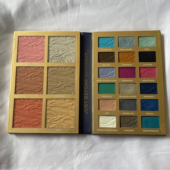 Revolution Beauty Disney Princess Cinderella Palette1 - Picture 2 of 5